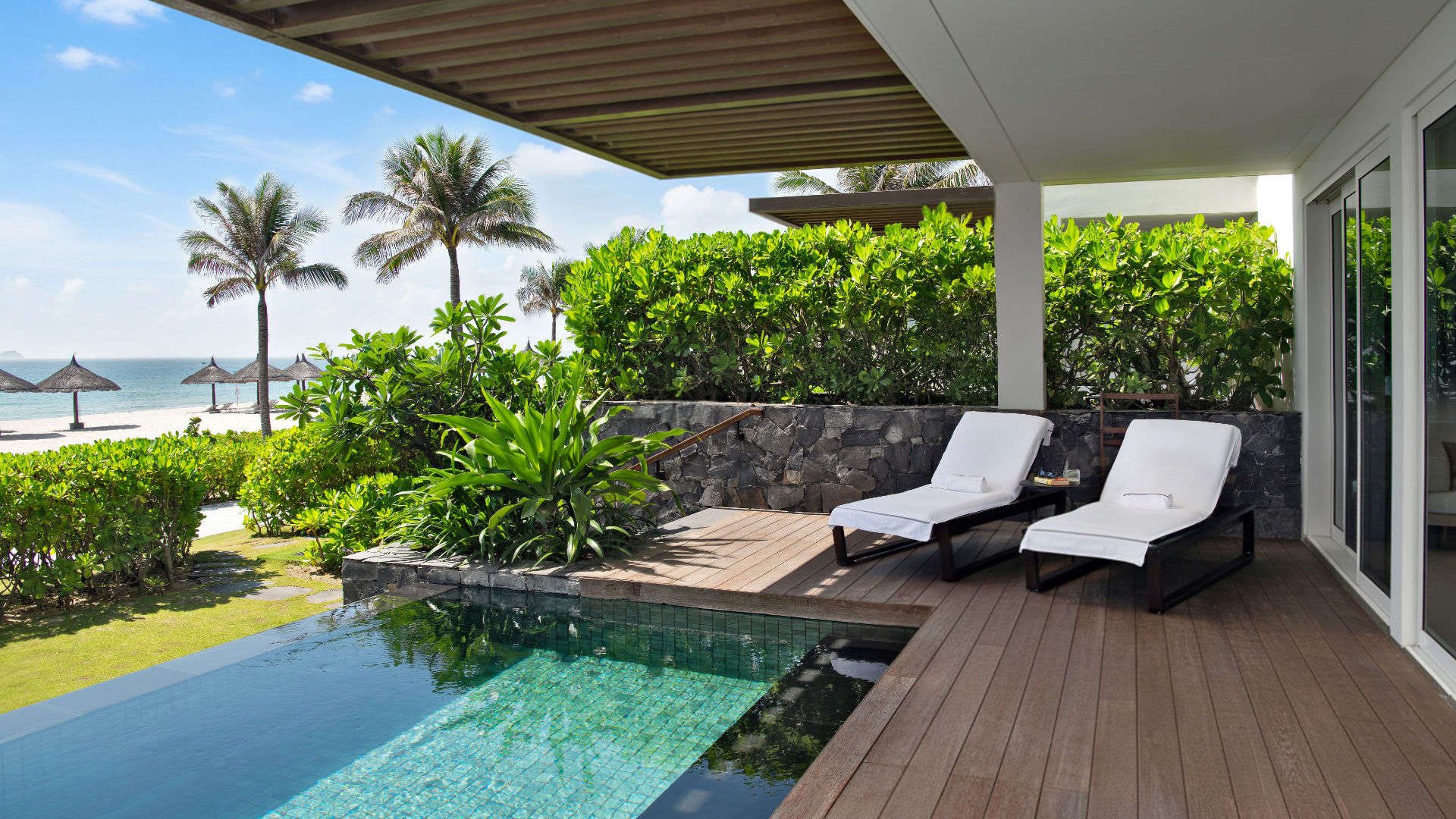 1 Bedroom Villa Private Pool Beach Front (3)