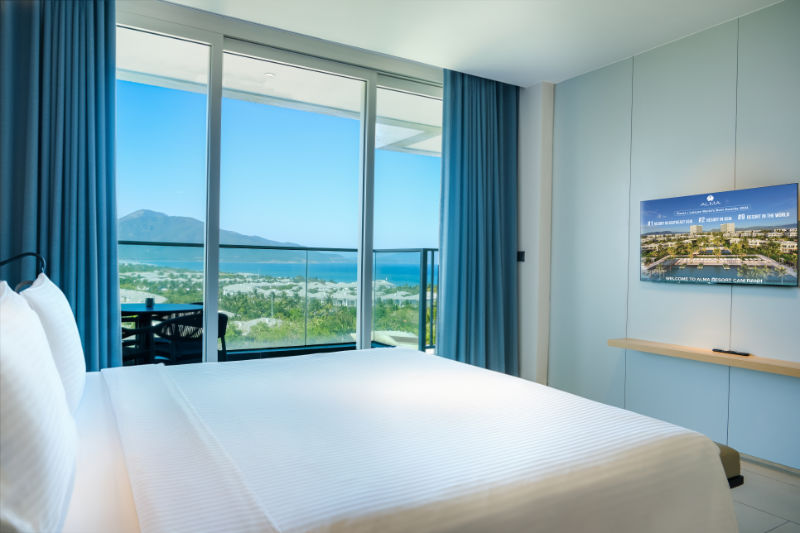 2 Bedroom Suite with Terrace Panoramic Ocean View (3)