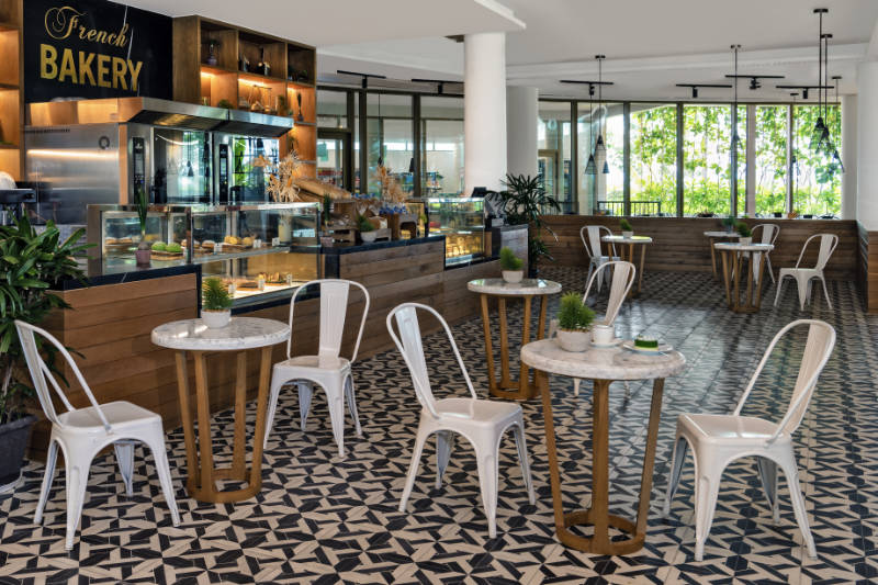 Alma Resort - Food Court (6)