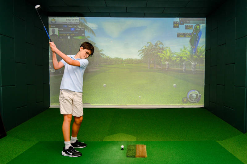 Alma Resort - Golf Simulator (2)